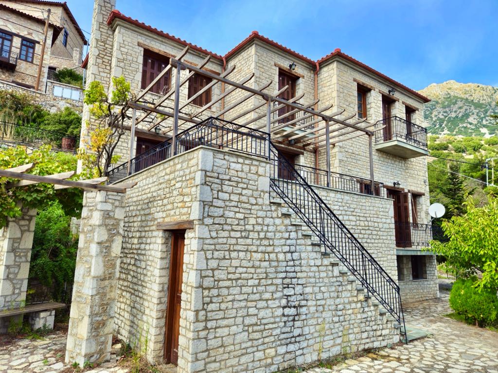 Duke's Horizon Villa in Arachova